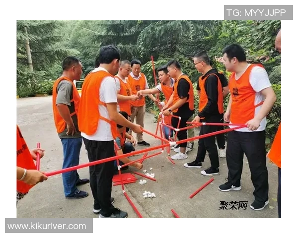 攀岩焦点：西安攀岩队的团队协作探讨